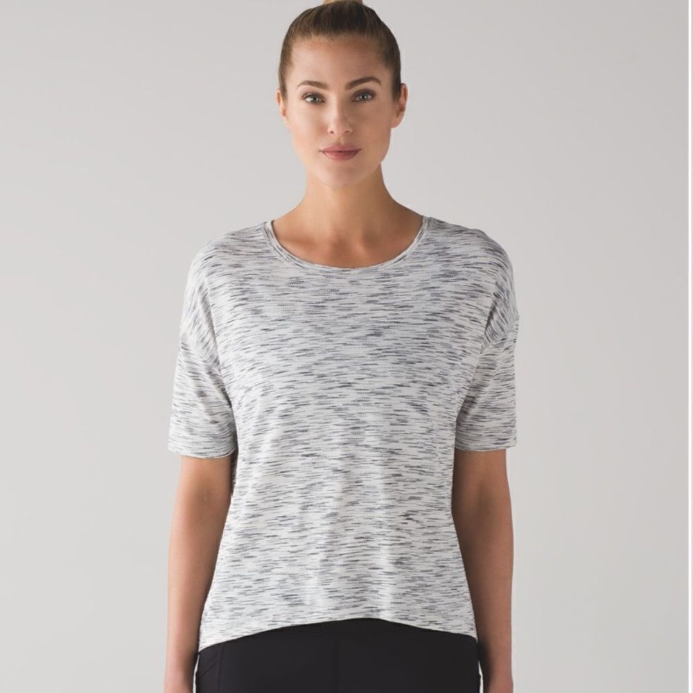 Lululemon run it out  Tiger Space Dye Black White tee